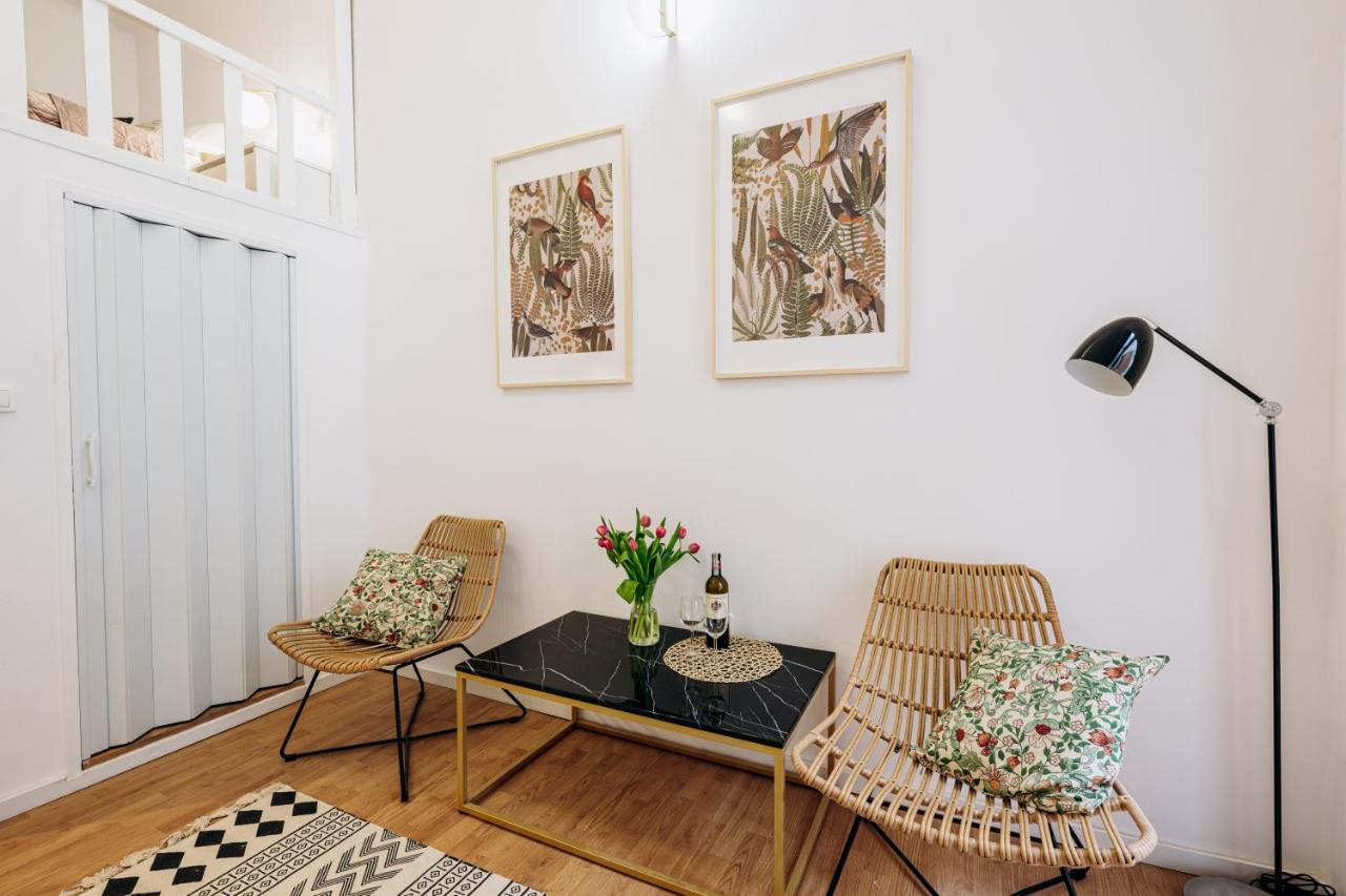 Nest Cosy Apt Old Town & Wawel Hill By Vistula River - By Homelike クラクフ エクステリア 写真
